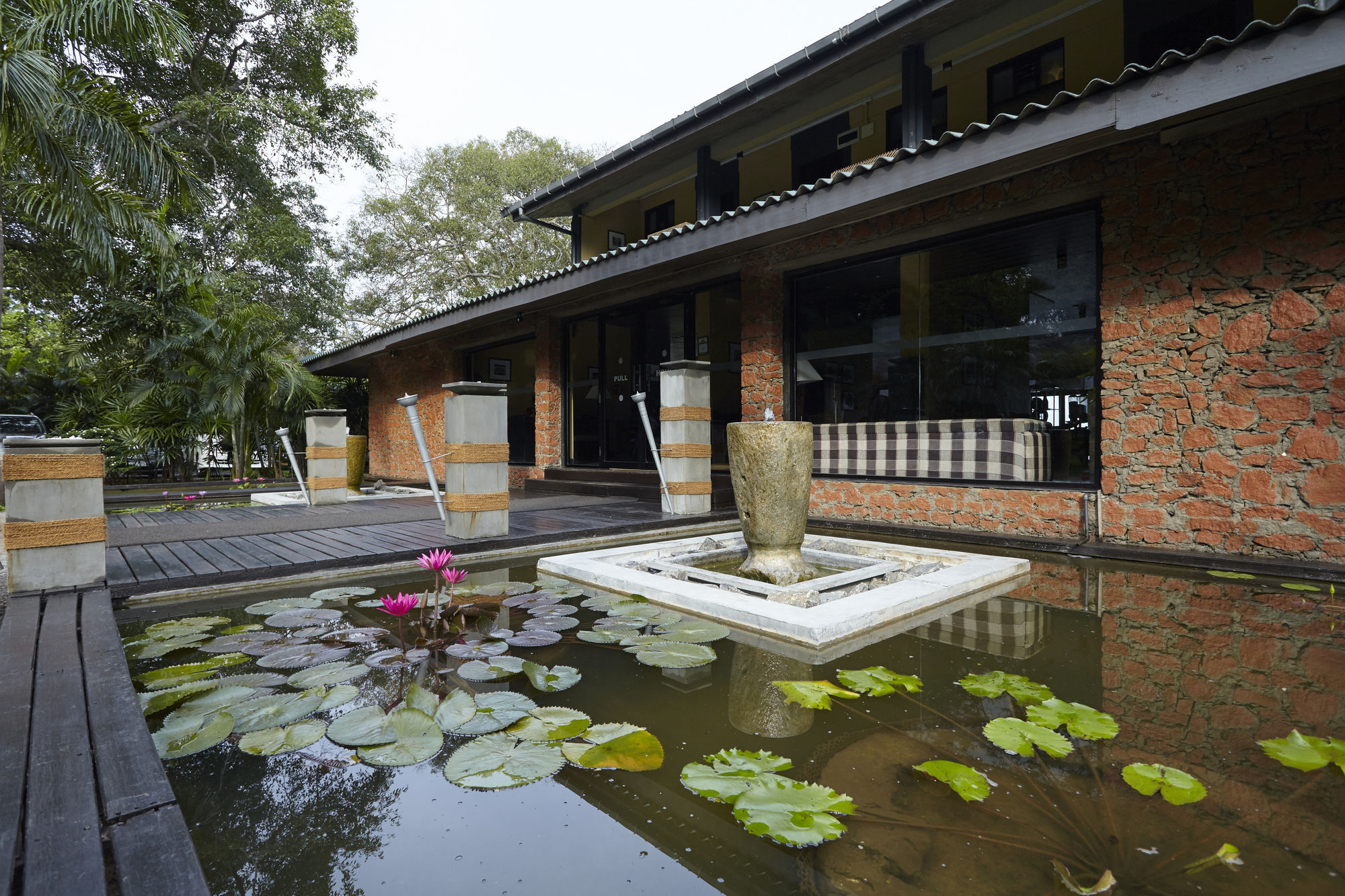 Ekho Lake Hotel Polonnaruwa Exterior foto